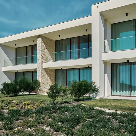 Курортный комплекс West Cliffs Ocean And Golf